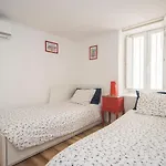 Ps Flats Apartman *